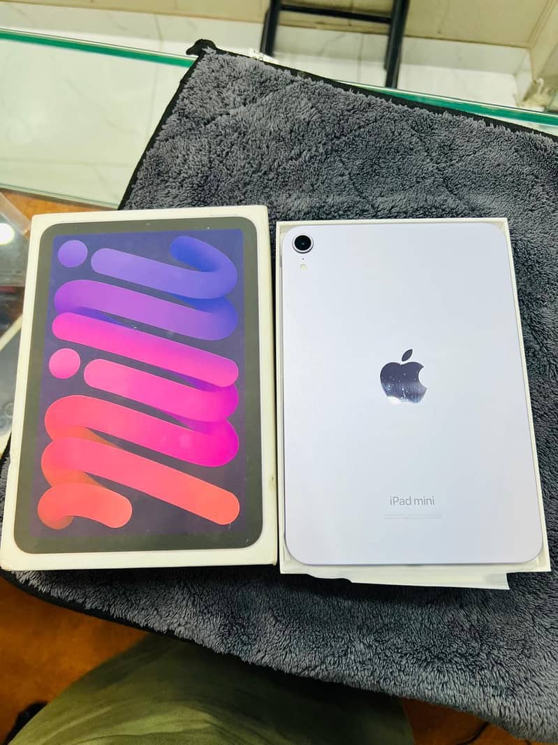 ipad mini 7 {128} with box 0