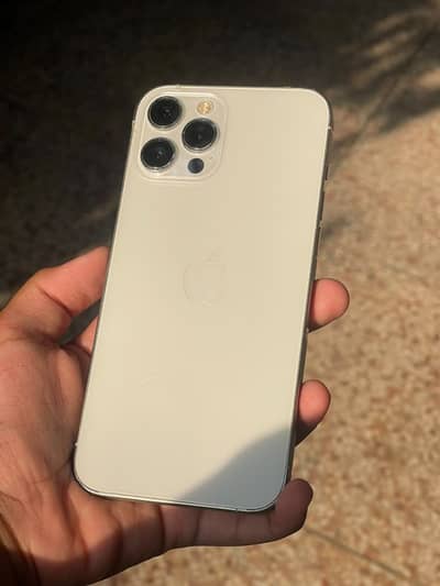 iPhone 12 Pro Max (nonpta) 10/10 (bettry health:80)