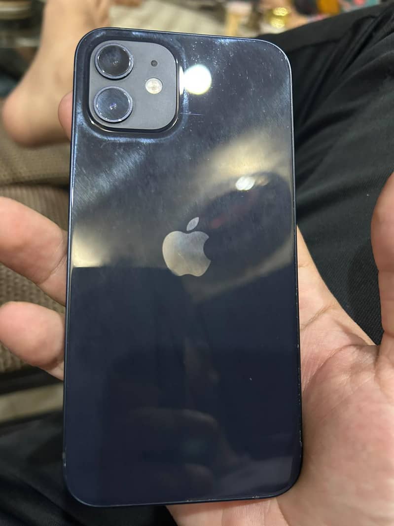 Apple iPhone 12 1