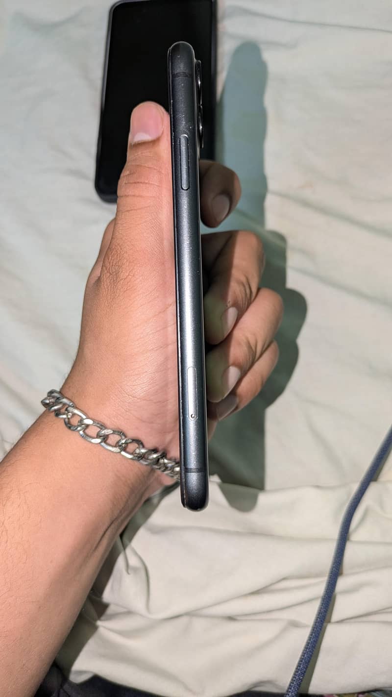 Apple iPhone 11 1