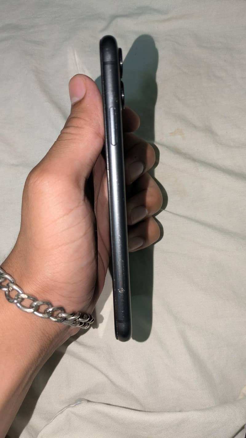 Apple iPhone 11 8