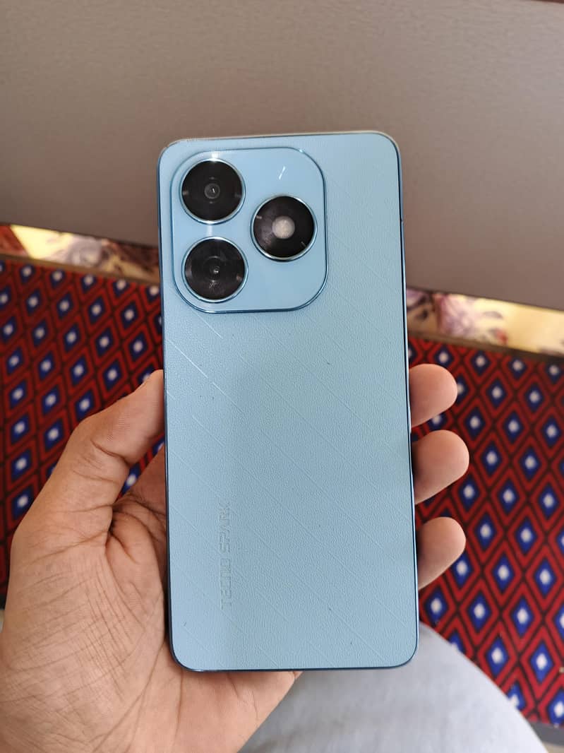 Tecno Spark 20 0