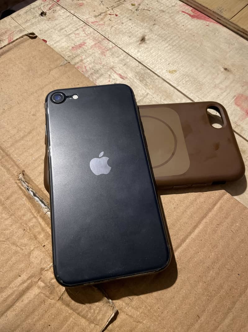 Apple iPhone SE 3