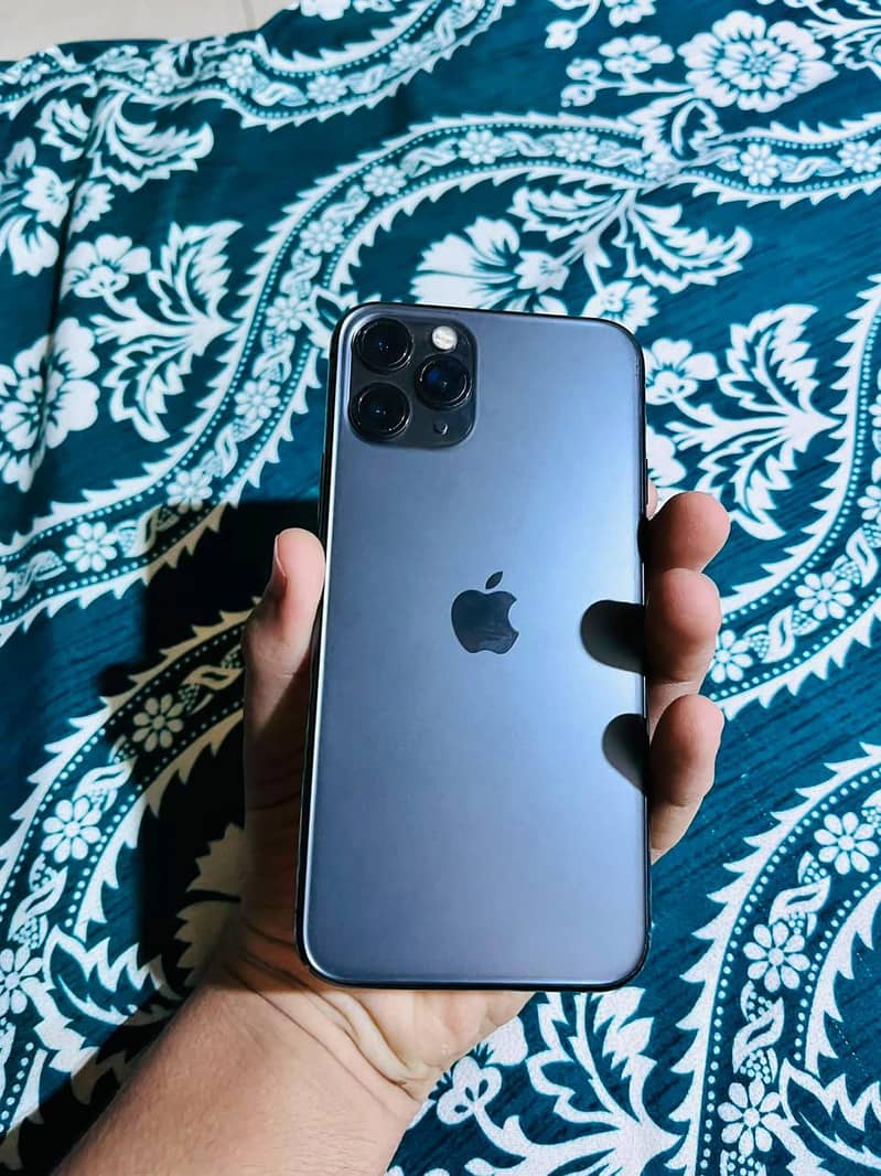 Apple iPhone 11 Pro 2