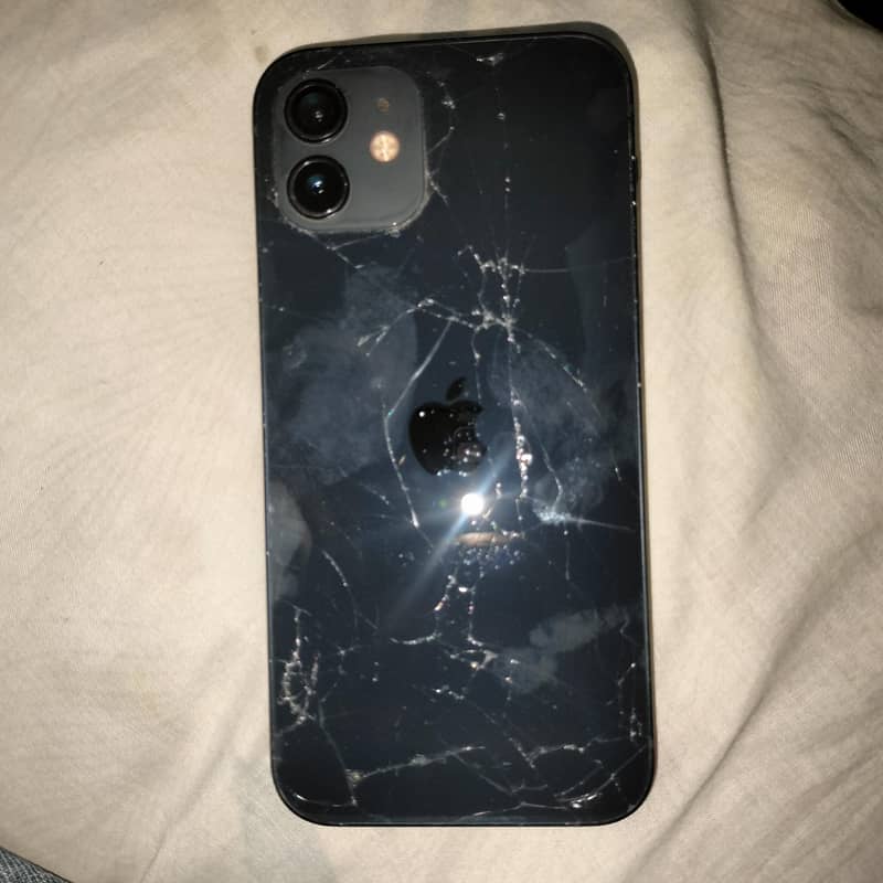 Apple iPhone 12 5