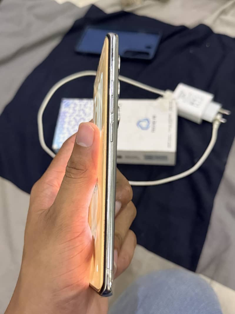 Tecno CAMON 40 Pro 2
