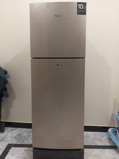 Haier fridge HRF 276 MEDIUM SIZE