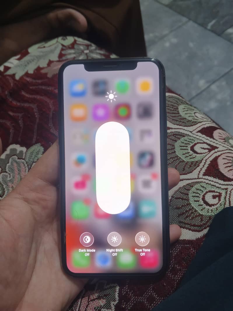 iPhone 11 Pro sim working 4