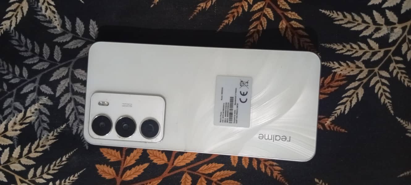 Realme C71 3
