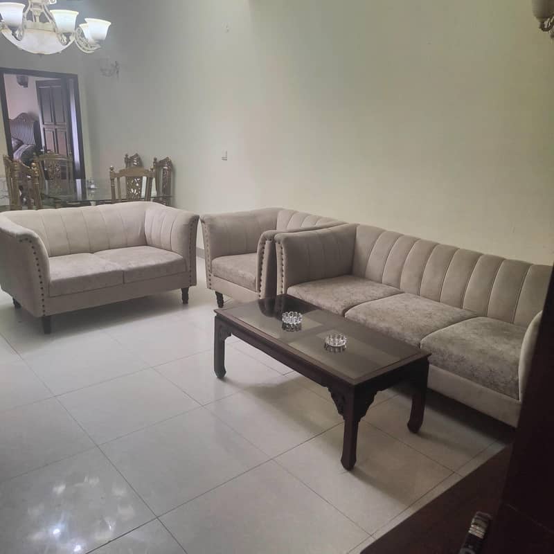 Furnished 3-bed Upper Portion 1