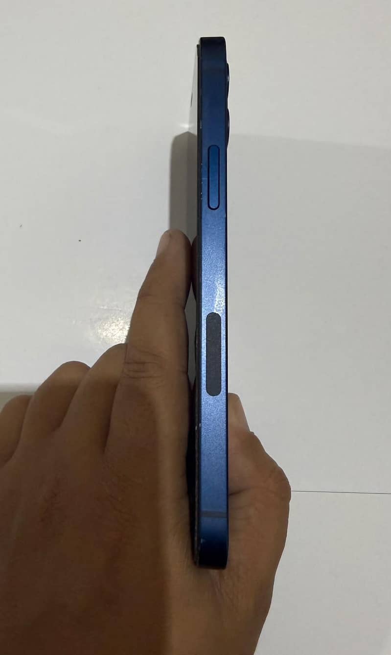 Apple iPhone 12 5