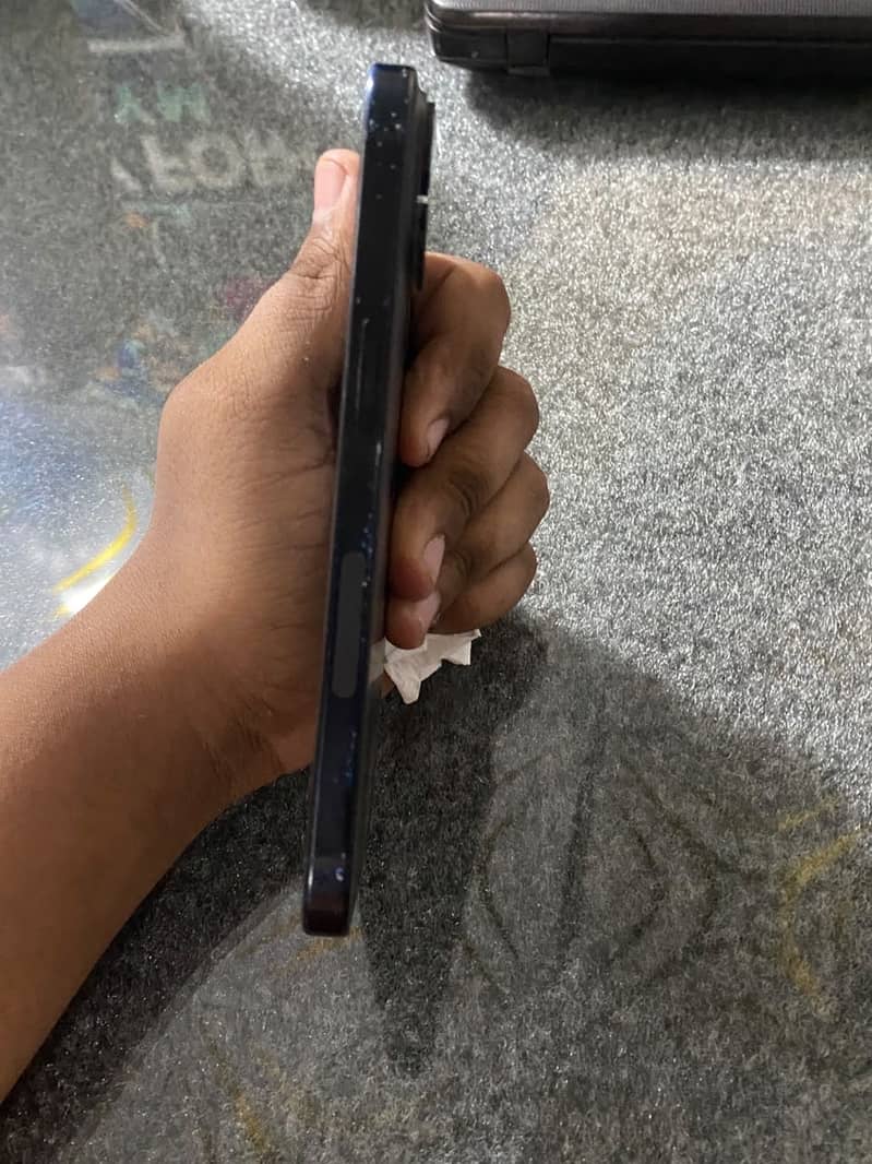 Apple iPhone 15 3