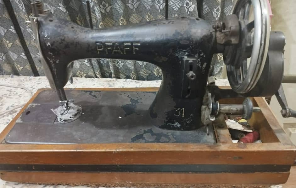 old PFAFF sewing machine model |German 1