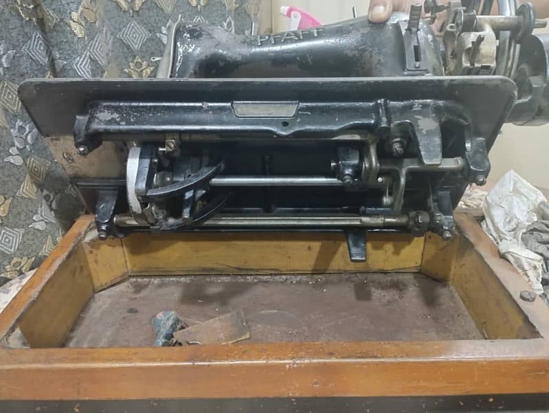 old PFAFF sewing machine model |German 2