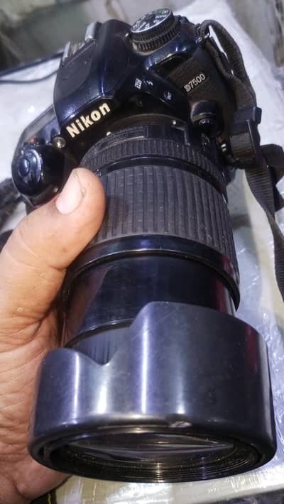 Nicon 7500 camera