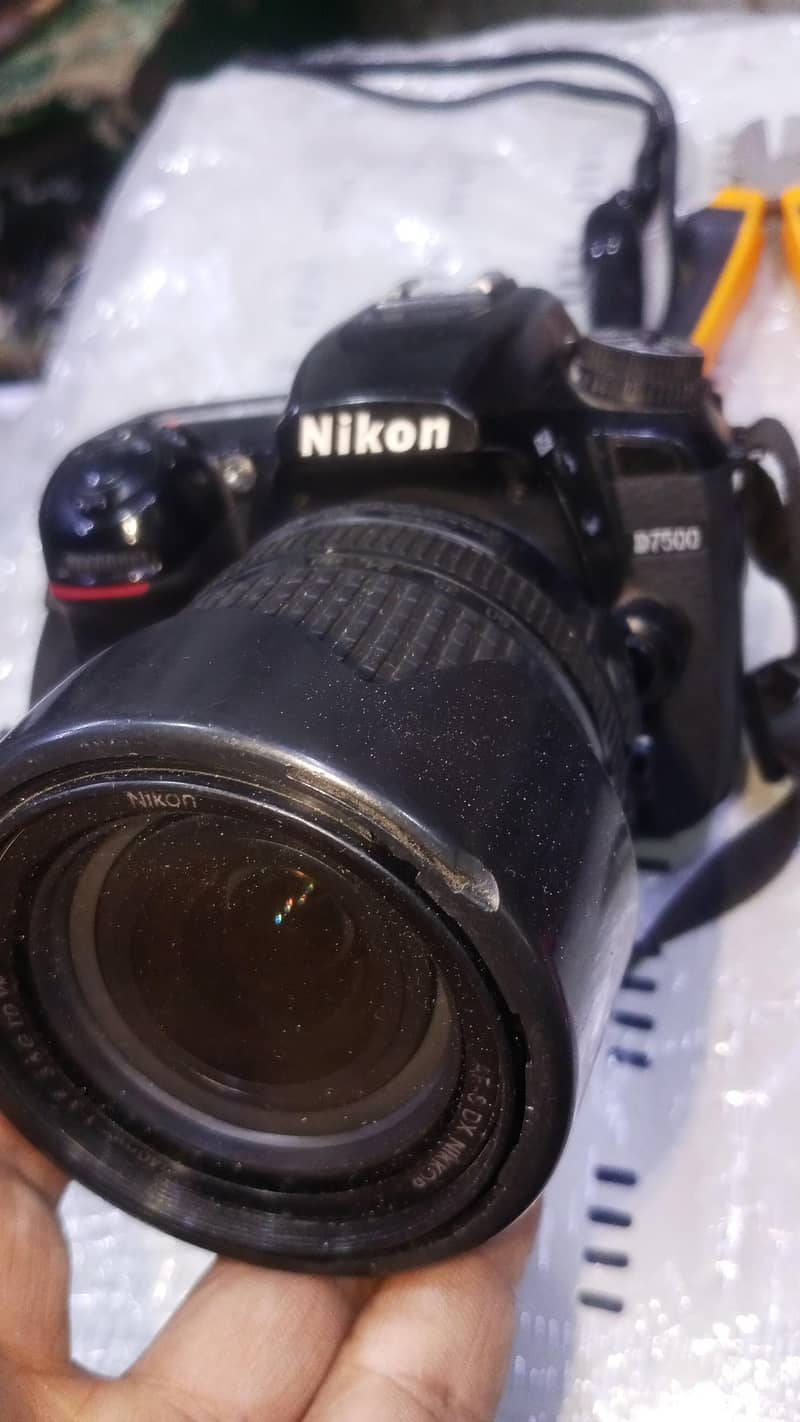 Nicon 7500 camera 6