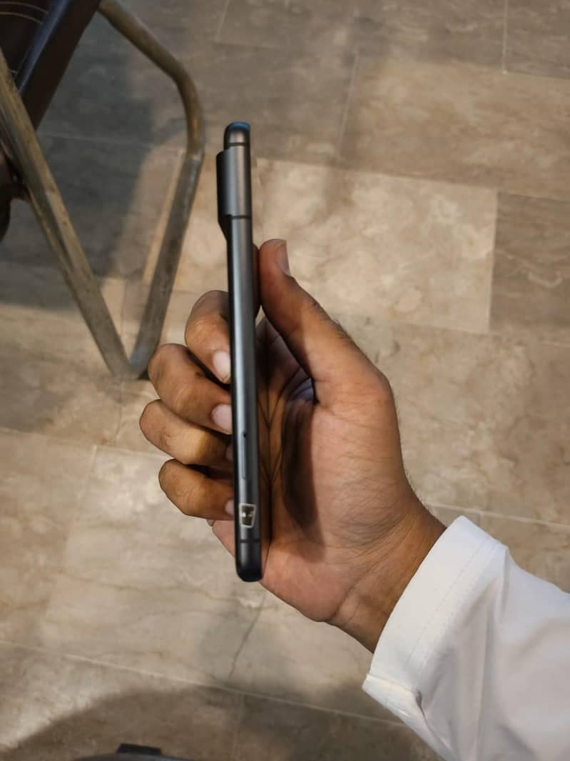 Google Pixel 8 2