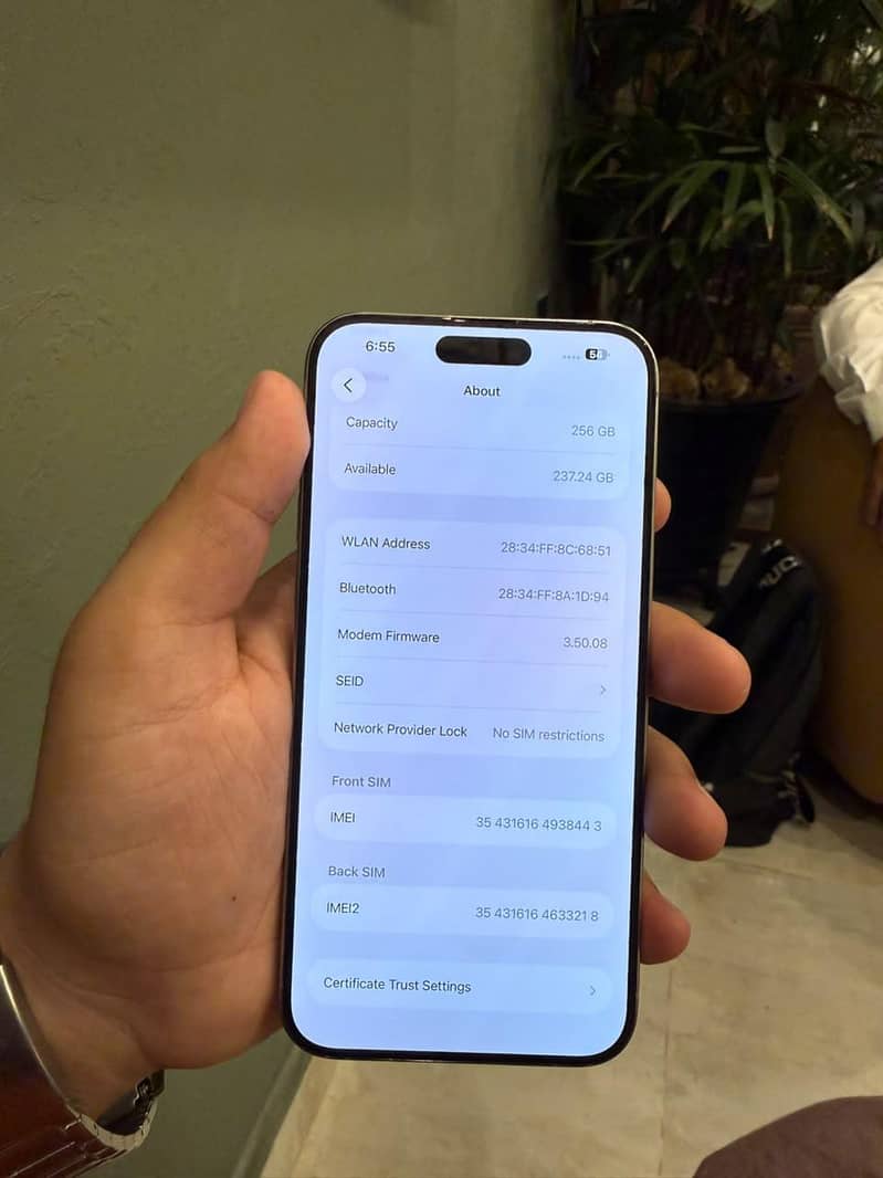 Apple iPhone 15 Pro Max 1