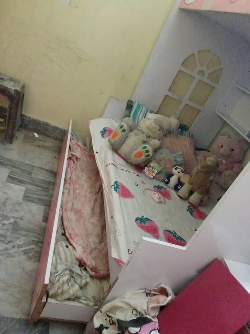 Bunk bed hello kitty 4