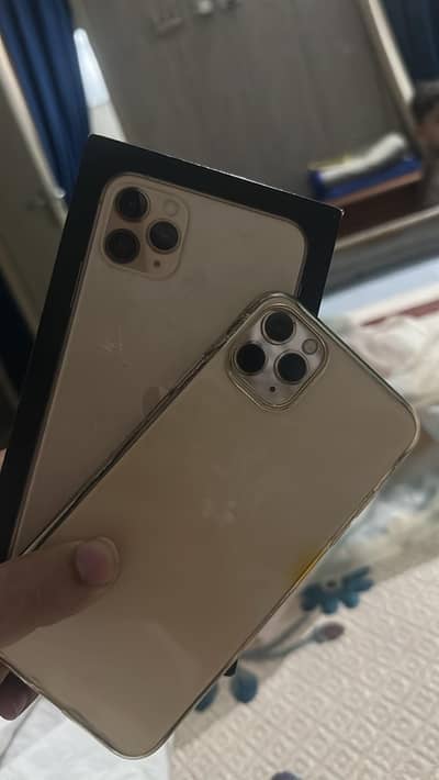 Apple iPhone 11 Pro Max golden color