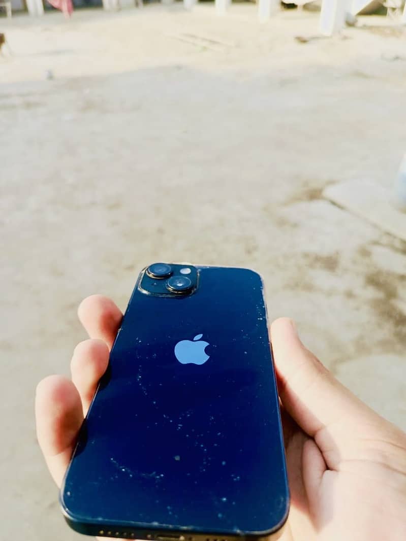 Apple iPhone 14 3
