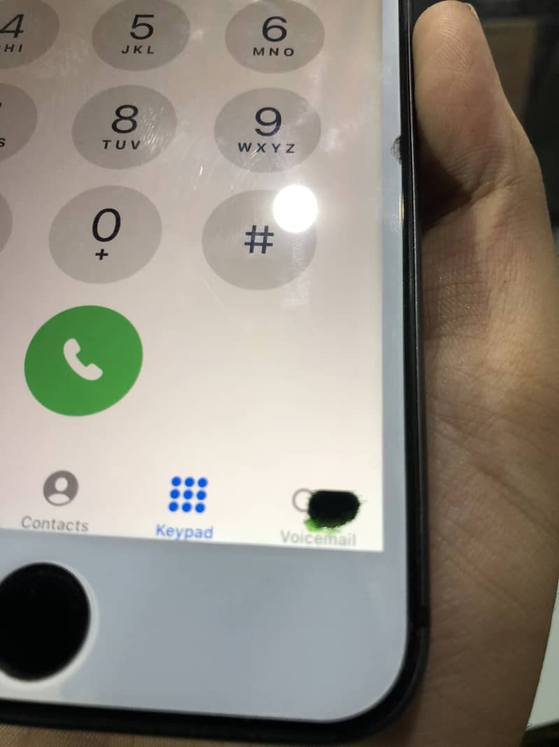 Apple iPhone 8 Plus 3