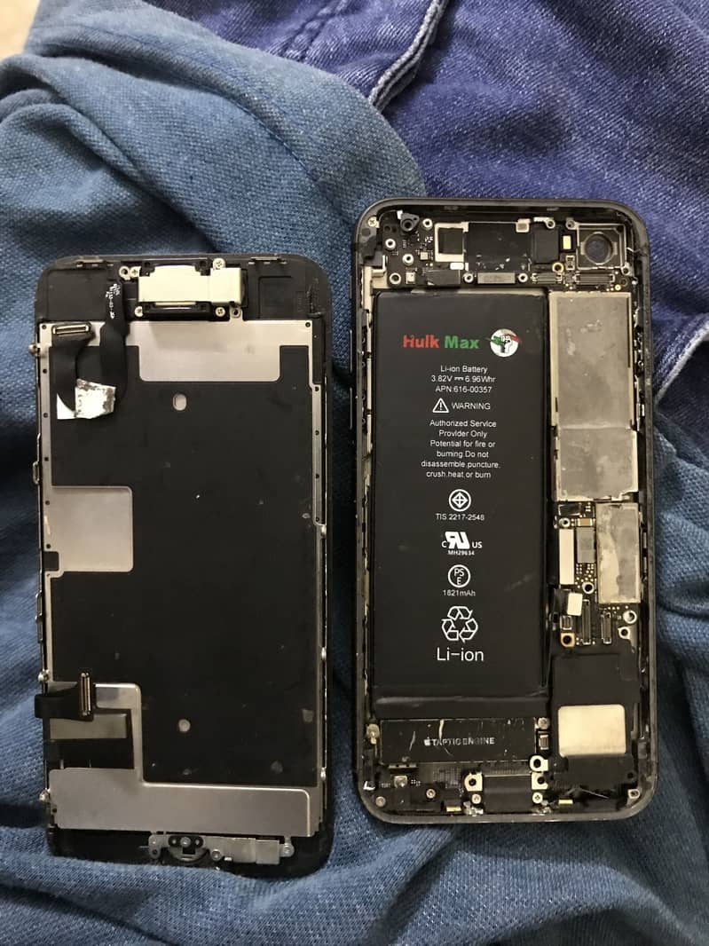 Apple iPhone 8 0