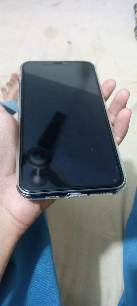 Apple iPhone 11 Pro Max 3