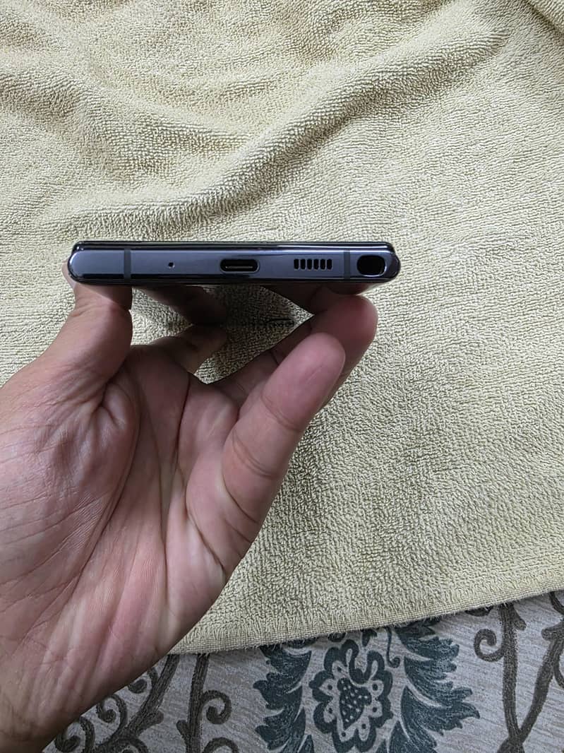 Samsung Note 10 plus 4