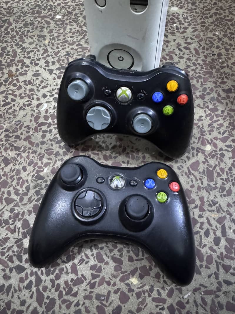 Xbox 360 Jesper model with 2 wireless controller 2