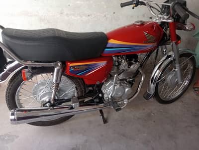 Honda bike 125 cc03245997451 argent for sale model 2011