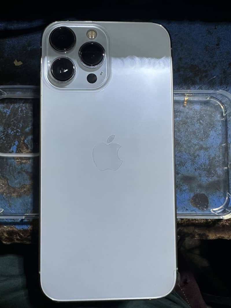 Apple iPhone 13 Pro Max 6
