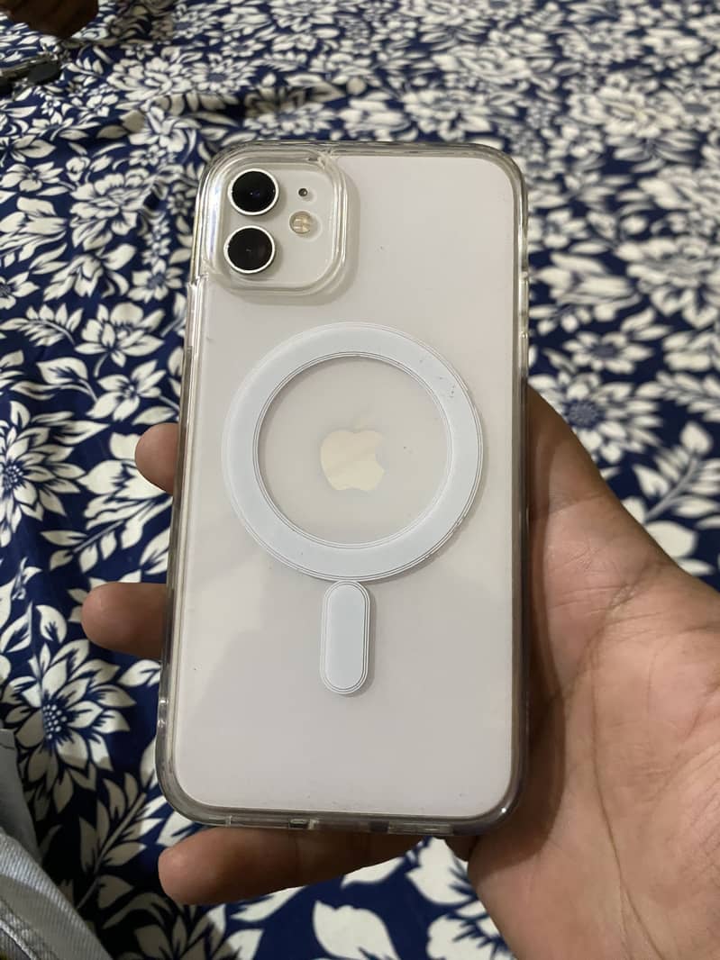 Apple iPhone 11 0