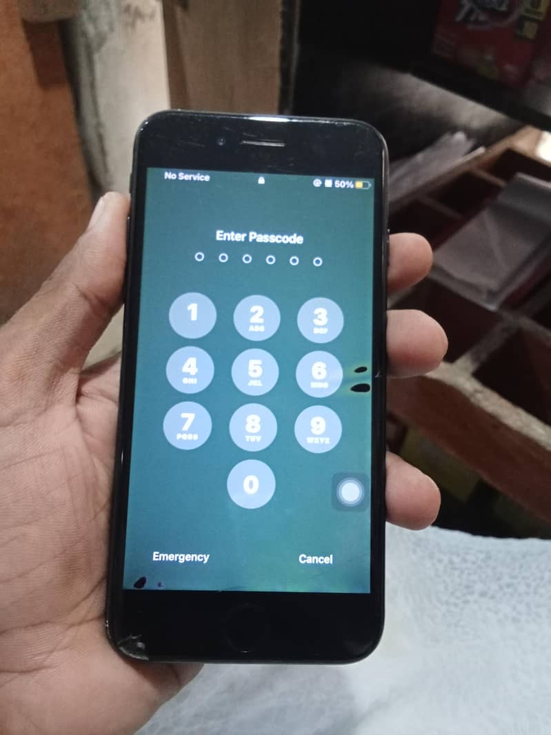 Apple iPhone 7 2