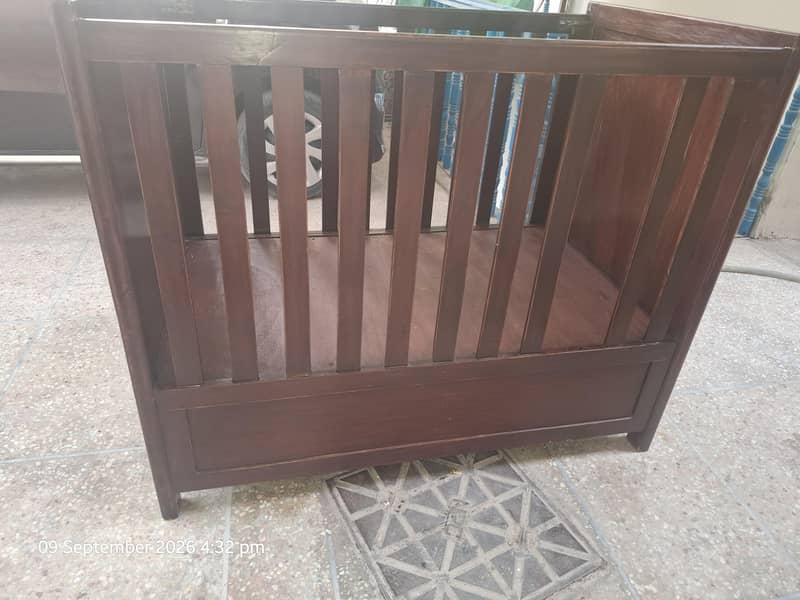 Baby Cot 2