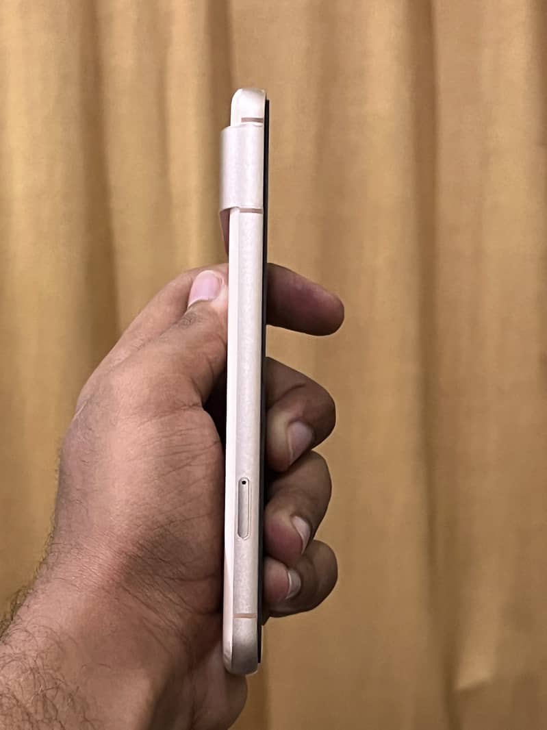 Google Pixel 8 1
