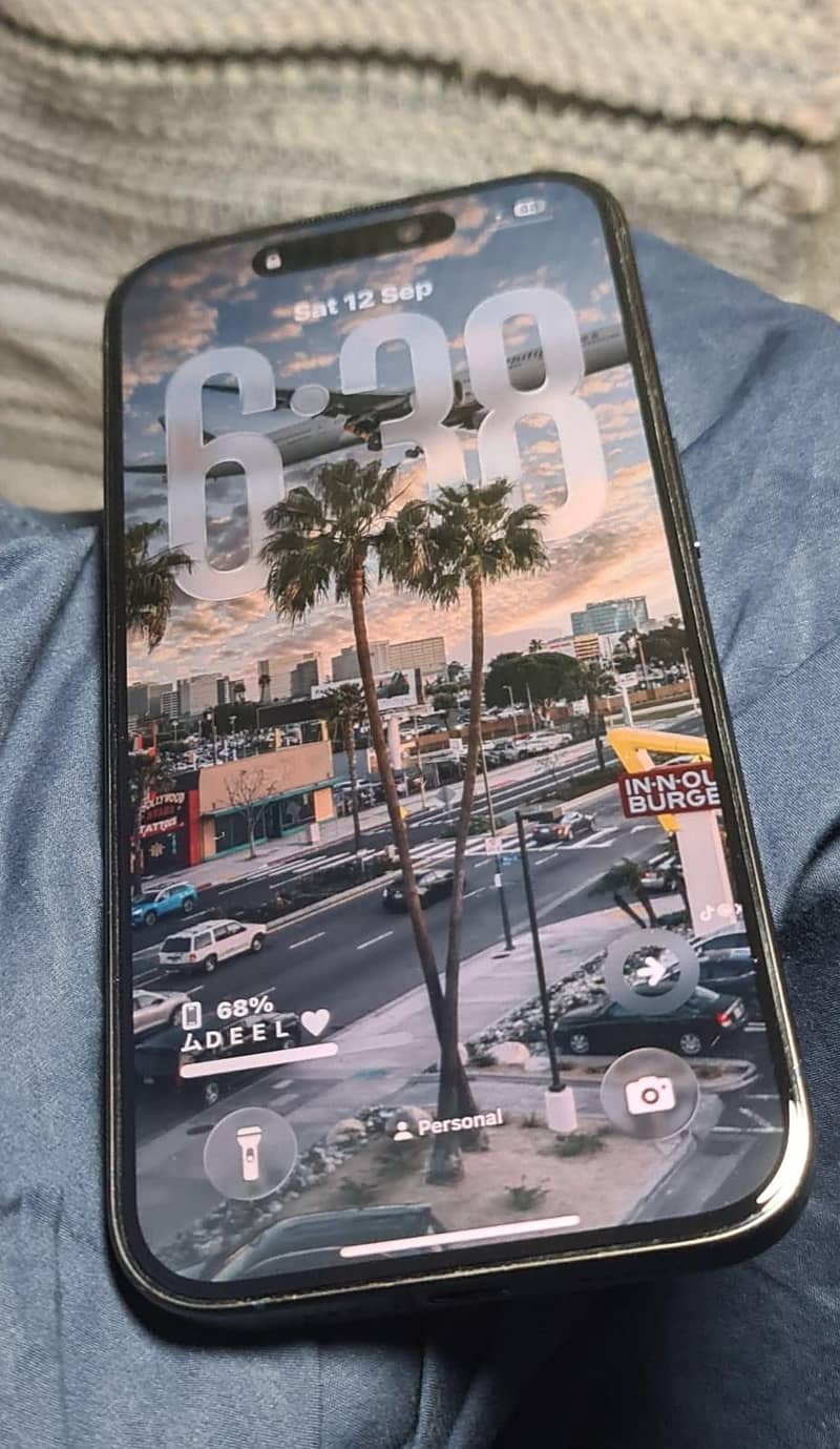 Apple iPhone 15 Pro 0