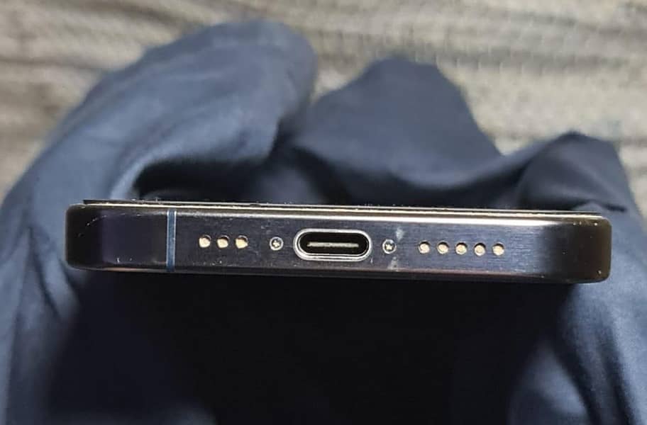 Apple iPhone 15 Pro 5