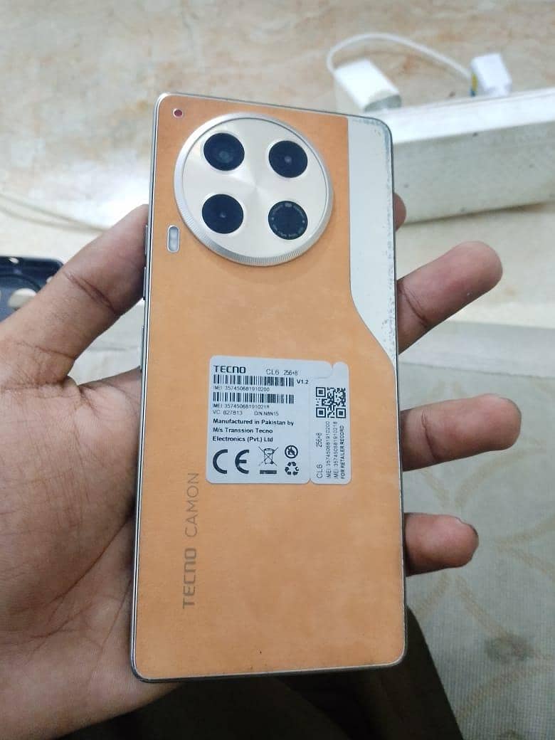 Tecno CAMON 30 0