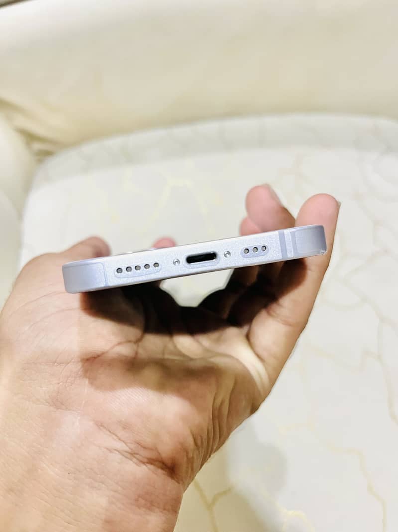 Apple iPhone 14 7
