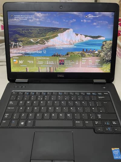 Dell latitude e5440 8/256ssd