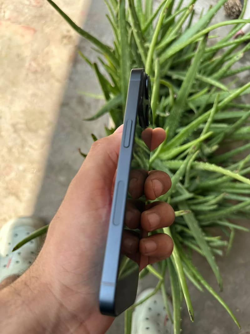 Apple iPhone 14 1