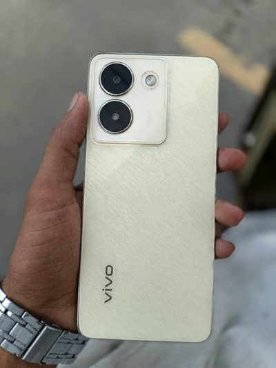 Vivo Y36