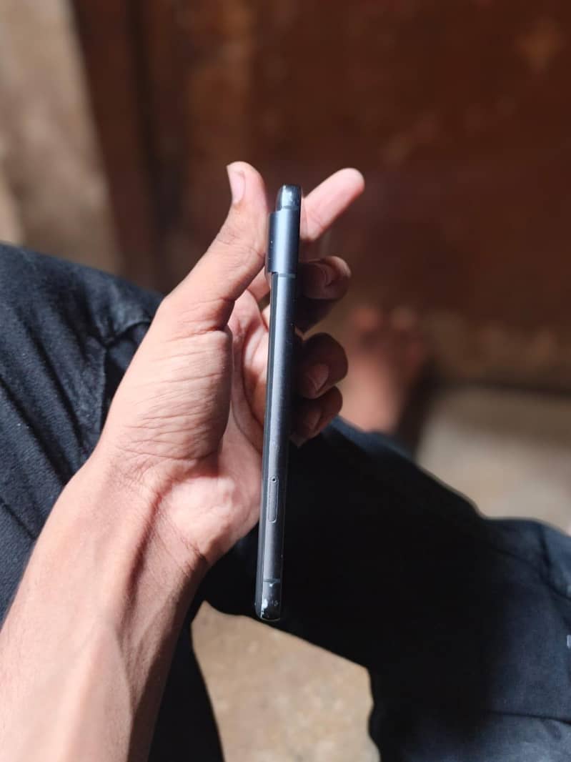 Google Pixel 8 3