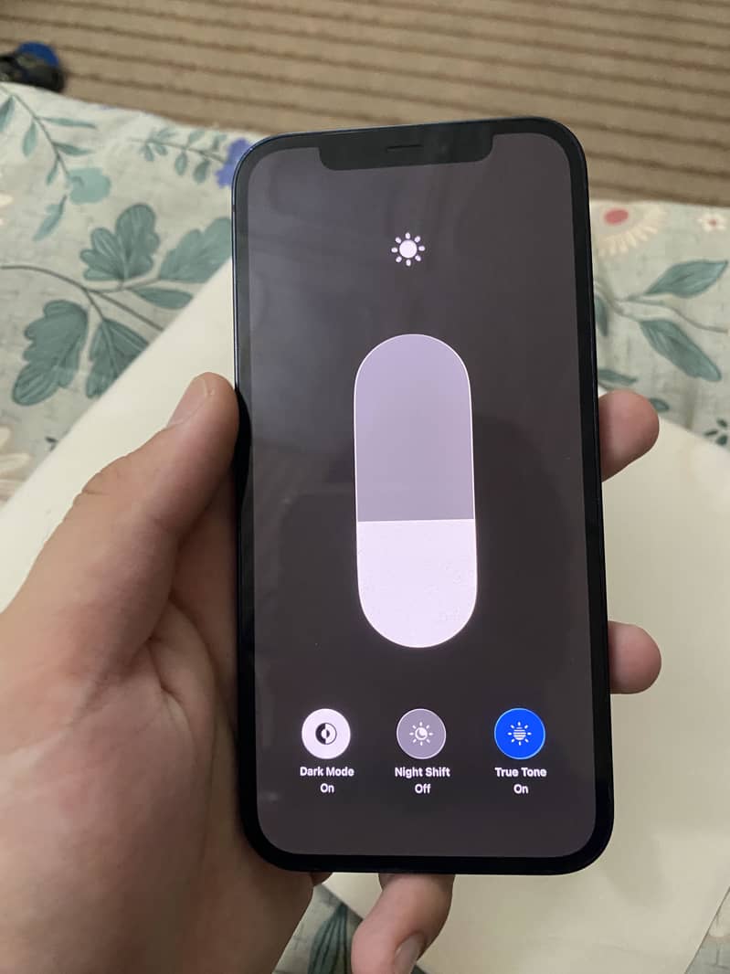 Apple iPhone 12 10