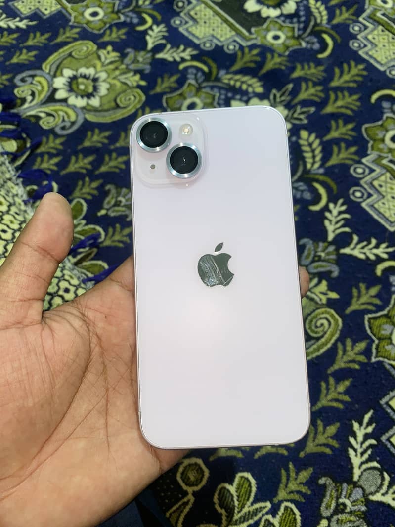 Apple iPhone 14 3