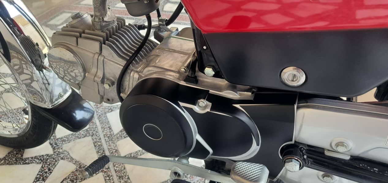 Honda CD70cc 8