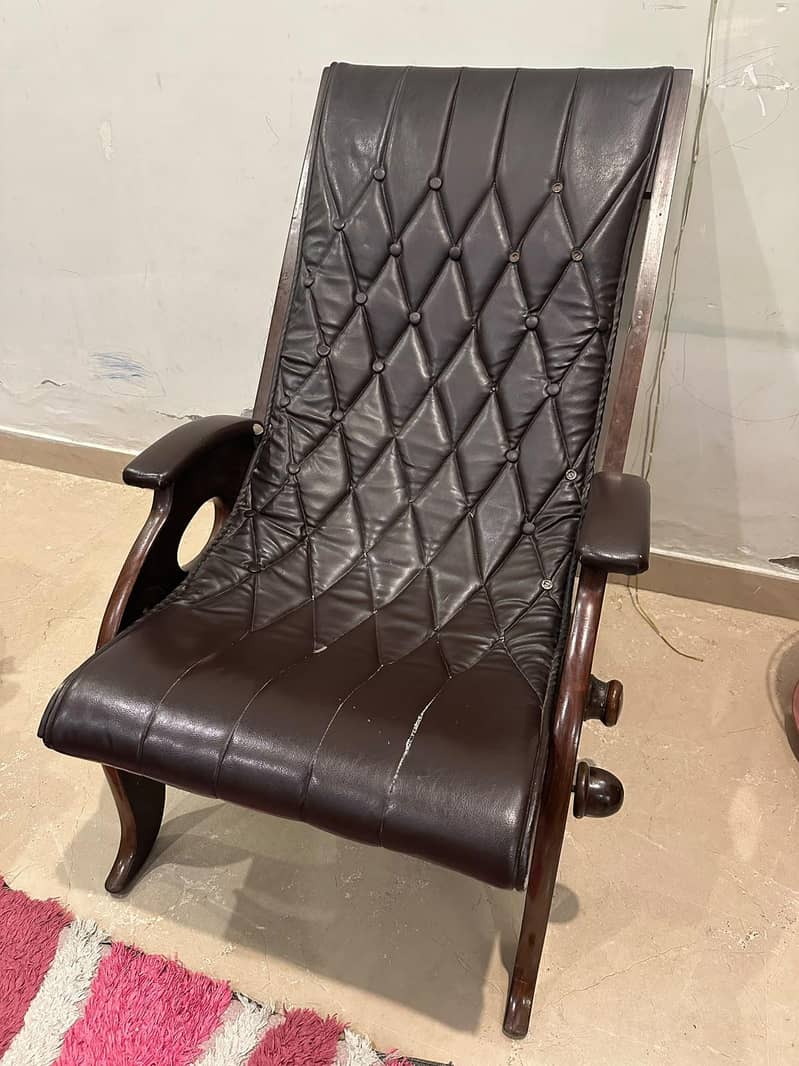 chairs 0