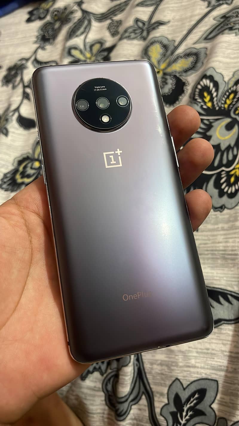 One Plus 7T 1