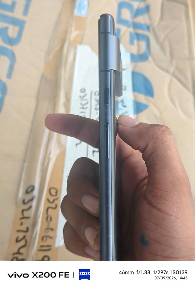 Google Pixel 7 4